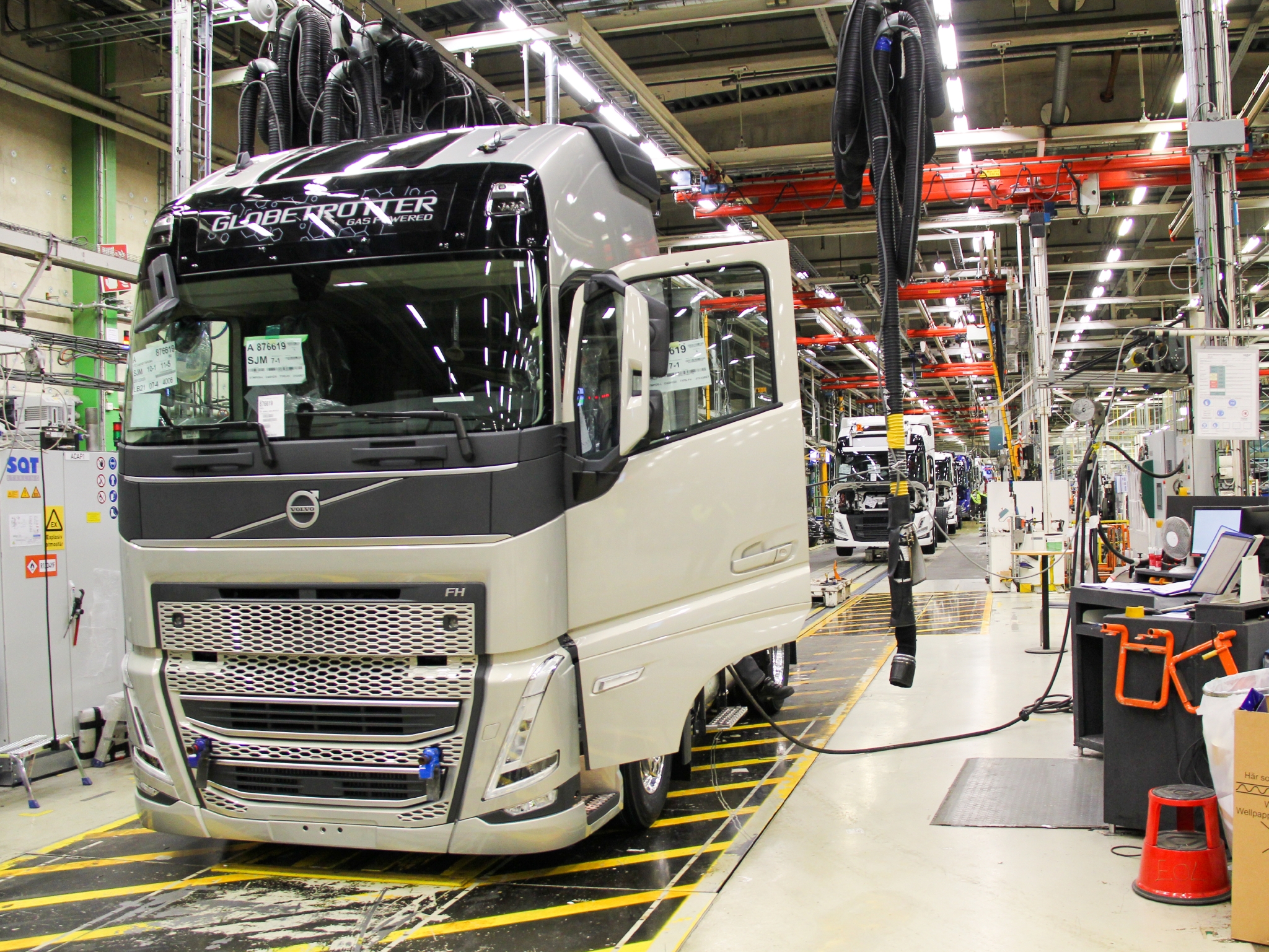 produktionsstart der neuen lkw generation von volvo trucks