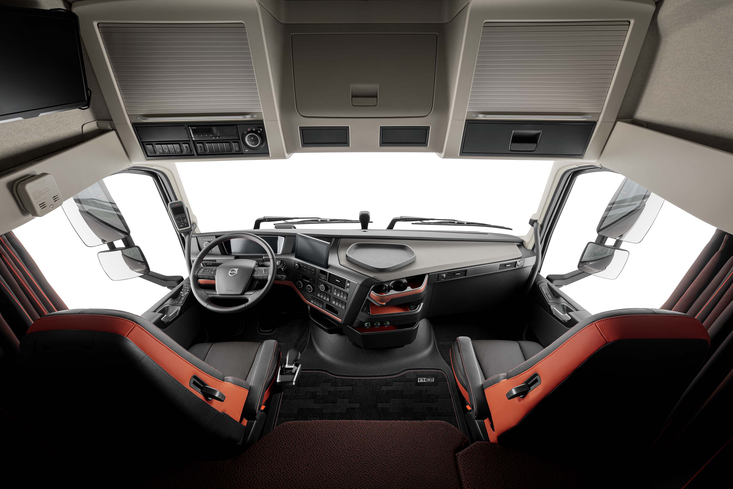 Der Volvo FH16 bietet einen einzigartigen Look und reichlich Platz.
